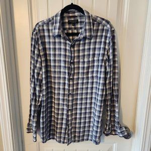 Banana Republic Lightweight Flannel Button Down Dress Shirt